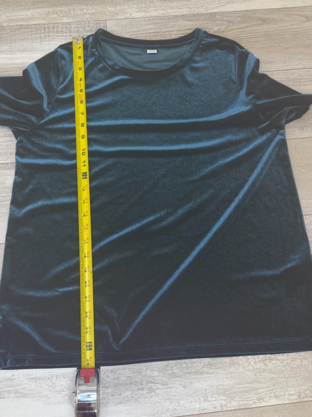 Old Navy Green Velvet Short Sleeve T-Shirt Top Large Emerald Holiday Crew Neck E - Picture 6 of 6